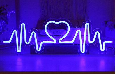 neonovaya-vyveska-v-vide-serdca.png